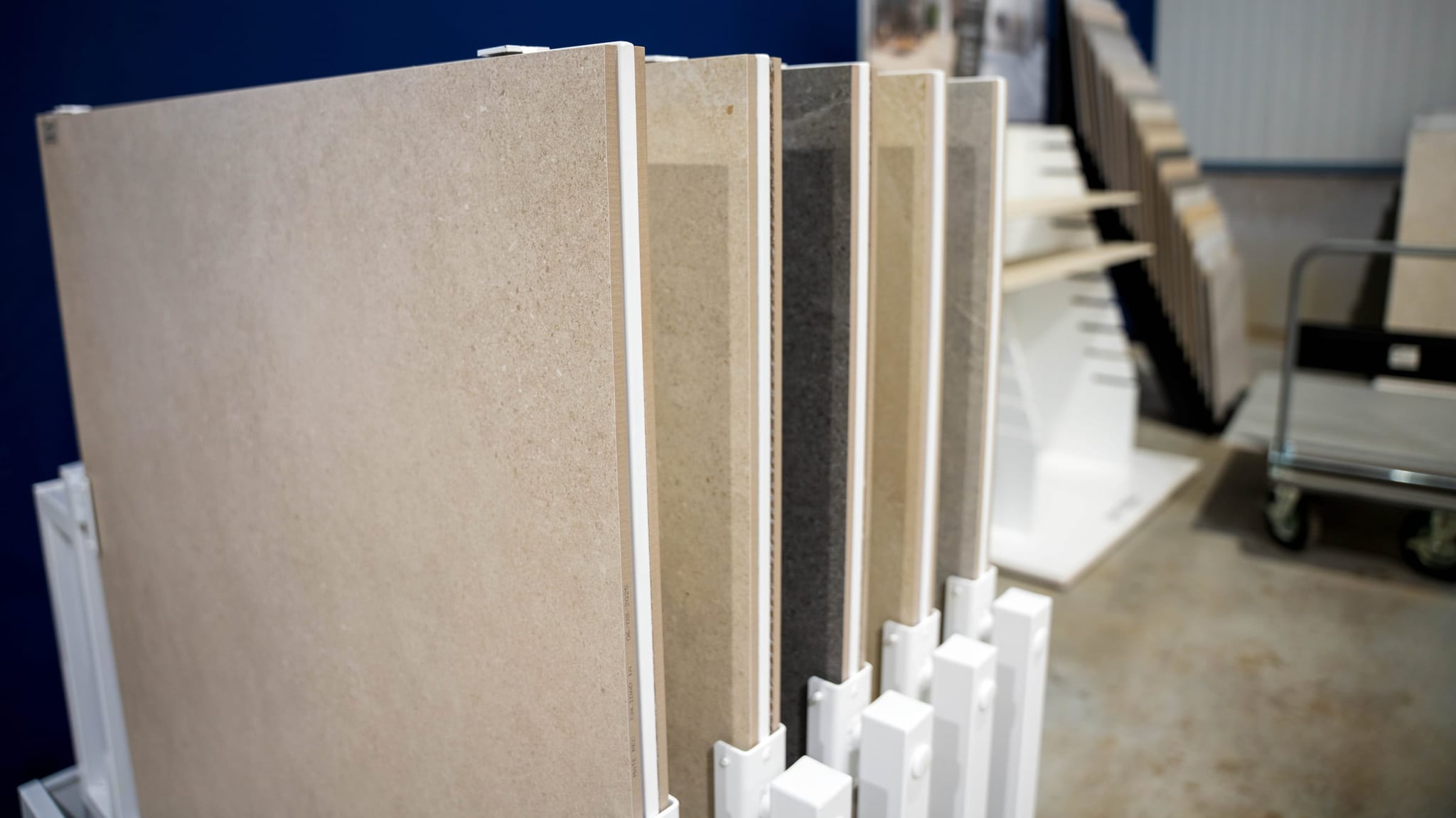 Beva Tegeloutlet premium tile displays and finishes